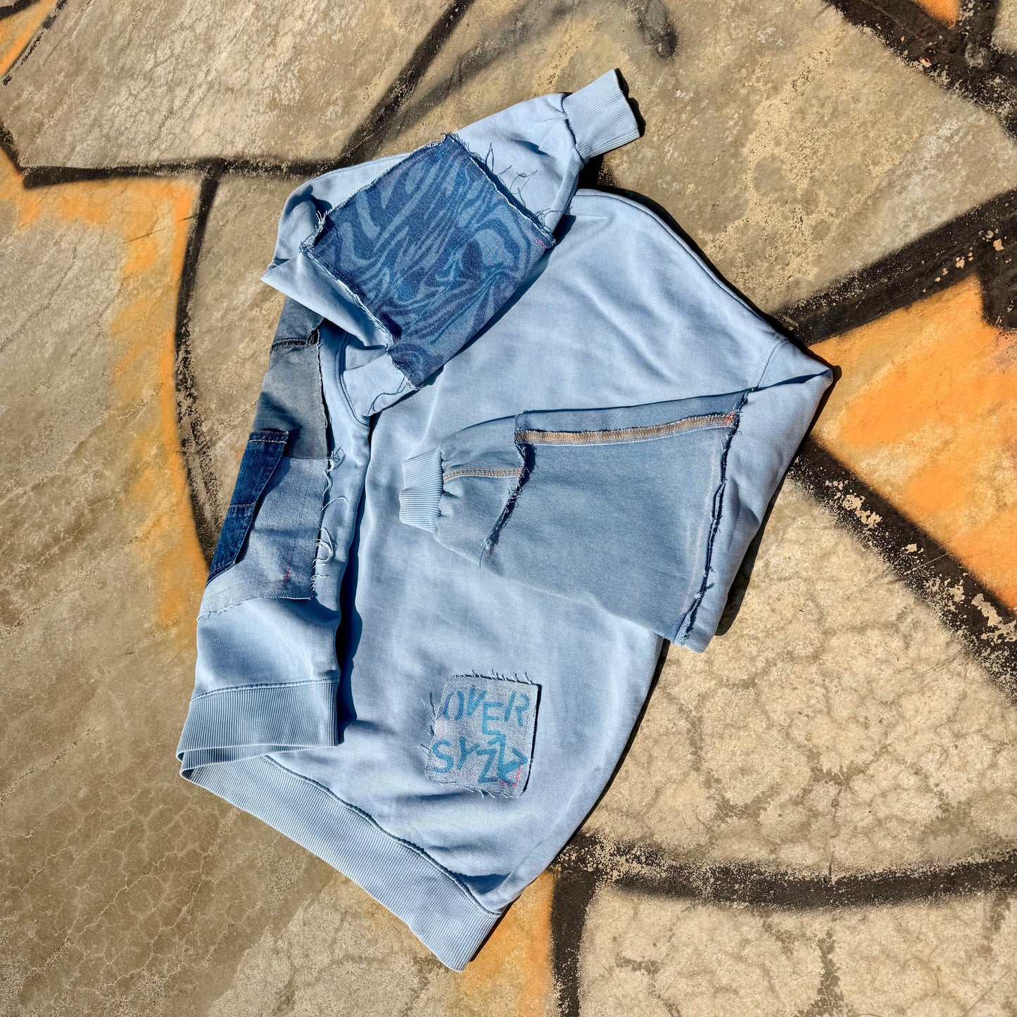 BADASS STITCH — Sweatshirt Rework M