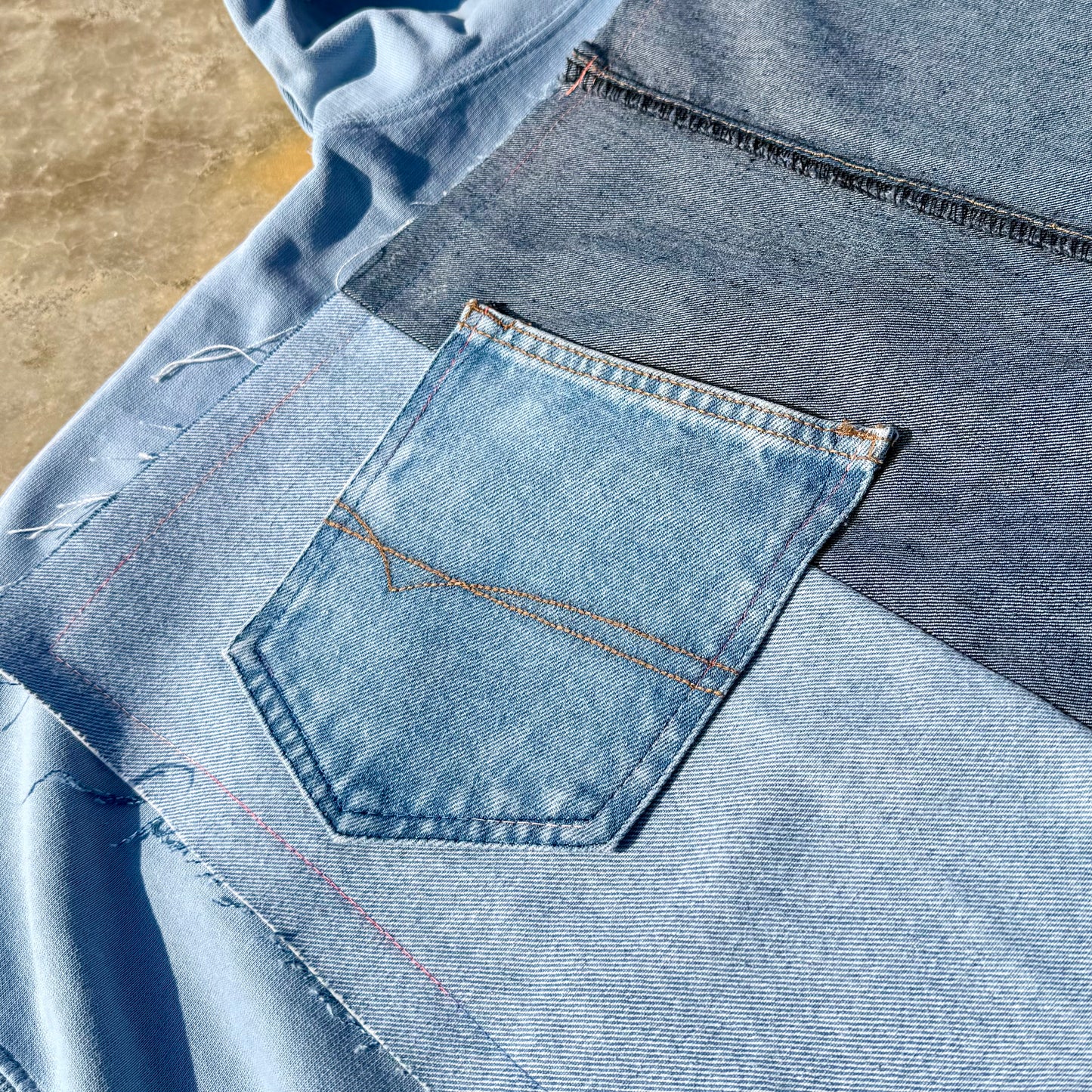 BADASS STITCH — Sweatshirt Rework M