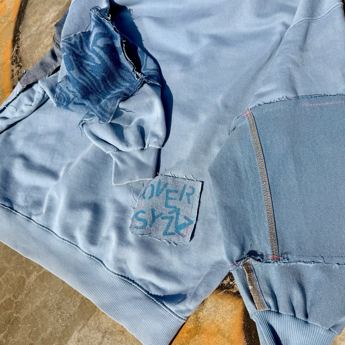 BADASS STITCH — Sweatshirt Rework M