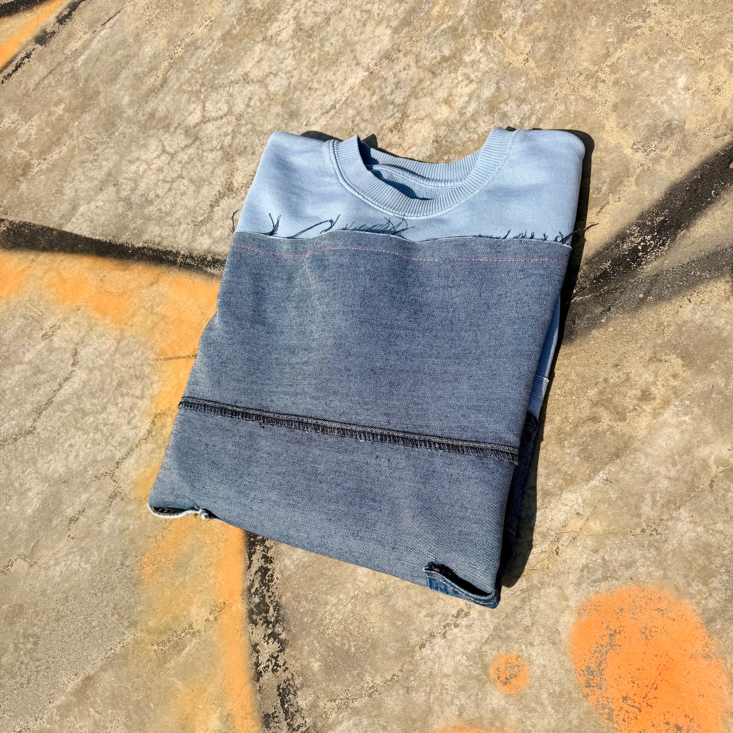 BADASS STITCH — Sweatshirt Rework M